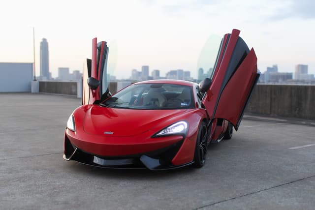 Exotic Car Rental And Chauffeur App screenshot 3